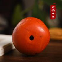 (Swallow Zhenpin) 80 62 grams antique old beeswax buckle Amber men and women necklace