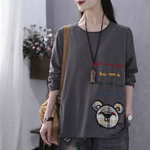 Han Soyi retro literary cloth Mouse embroidered top female round neck loose lazy wind long sleeve T-shirt female base shirt