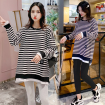 Net red pregnant women autumn suit 2021 fashion tide Hot Mom personality out foreign style coat female spring and autumn two sets