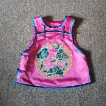 Cloud decoration totem original design womens horse clip hand-embroidered peony flowers All-match thin thirteen Taibao vest waistcoat