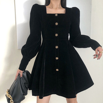 Fan-style velvet row button temperament square collar dress Skirt Woman palace Palace Wind Bubble foam sleeves Thin Cashew a short dress