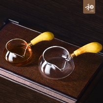 The side of the grass has a glass Road cup thickened Tea Sea solid wood the male Cup is thickened and heat-resistant household high-grade kung fu tea set