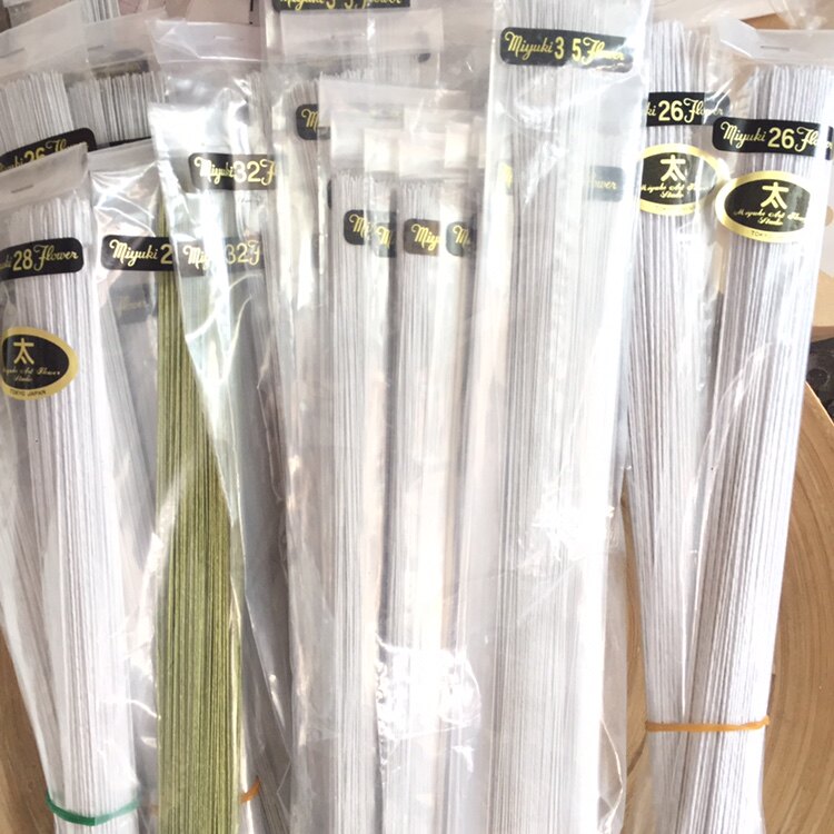 Rice Tian deep snow stained flower iron wire wire wire microhook tumble weaving embroidery manual dyed cloth material