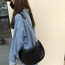 Black 77 cool handsome metal chain pu bag Europe and the United States street shoulder bag zipper fried A solid color armpit bag handbag for women