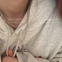 Chessboard lattice necklace small bear plaid sweater chain double laminated wearing pendant coarse chain autumn and winter new cute weaselwear chain