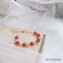 New gray moonlight strawberry crystal bracelet female niche ins simple white pearl to send girlfriends couple bracelet