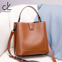 CMLZIUA leather ladies bag 2021 new large capacity litchi grain bucket bag simple trend shoulder bag