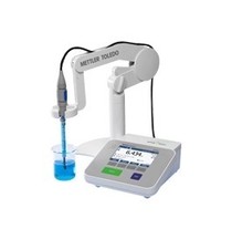 SevenCompact S220-Bio-CN desktop pH ion meter