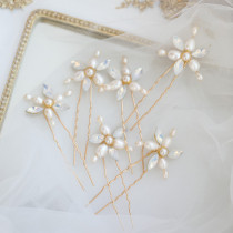 2020 new bride hair fork shaped Pearl petals Pearl gold leaf hair fork simple European and American quality hair accessories