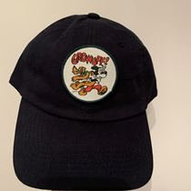 Who brings up whos cute Mickey cute black hat duck tongue can regulate female cap