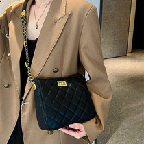 Package Bag 2023 New Bag Autumn Winter Magazin Chain Bag Advanced Sensation Niche this year Pop single shoulder inclined satchel bag