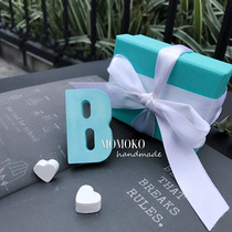 MOMOKO personality customized on-board incense plaster candle letter air outlet clip