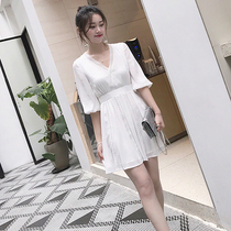 Europe station 2021 summer new fairy dress temperament socialite vacation v-neck lace slim slim A-line skirt