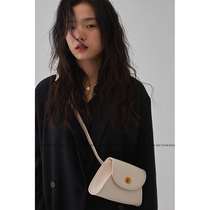 Retro niche running bag chest bag Korean version of Joker cross body bag lock bag multi-purpose half-angle envelope bag dumpling bag