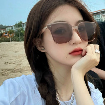 Sunglasses Lady 2021 New Light Tea Color Retro Sunglasses Ins square large frame Slim Netting Red Street Shots gm glasses