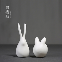 Yan Xiangfang white porcelain cute little white rabbit tea pet ornaments solid color simple wild tea table small tea play tea accessories
