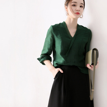 Japanese womens vintage elegant white exquisite V-collar bean silk tortured edge Tencel Tencel hemp small loose tricolor shirt