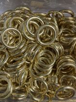 A bronze ring horse with a saddle of water and a chewy mouth.