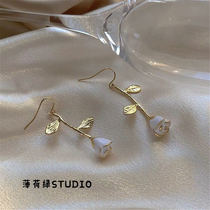 White rose earrings ear clip Xianqi up super fairy beautiful versatile chic three-dimensional flower long earrings