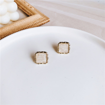 Mosquito coil plate ear clip French retro style square square stud earrings womens square simple no ear pierced female Korean earrings