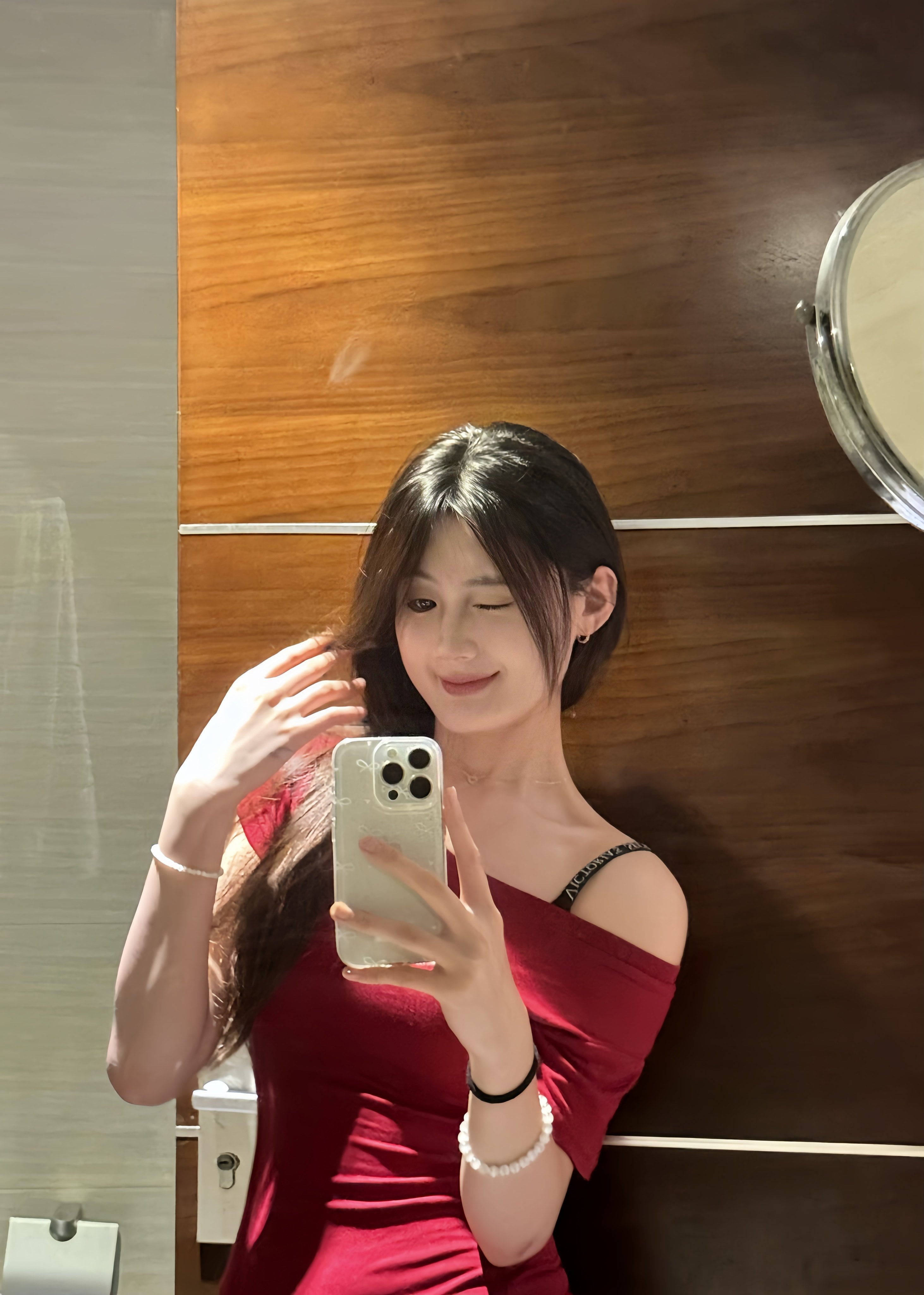 VICTORIA'S SECRET维密单依纯同款果冻条反重力Plus+内衣 小升杯设计