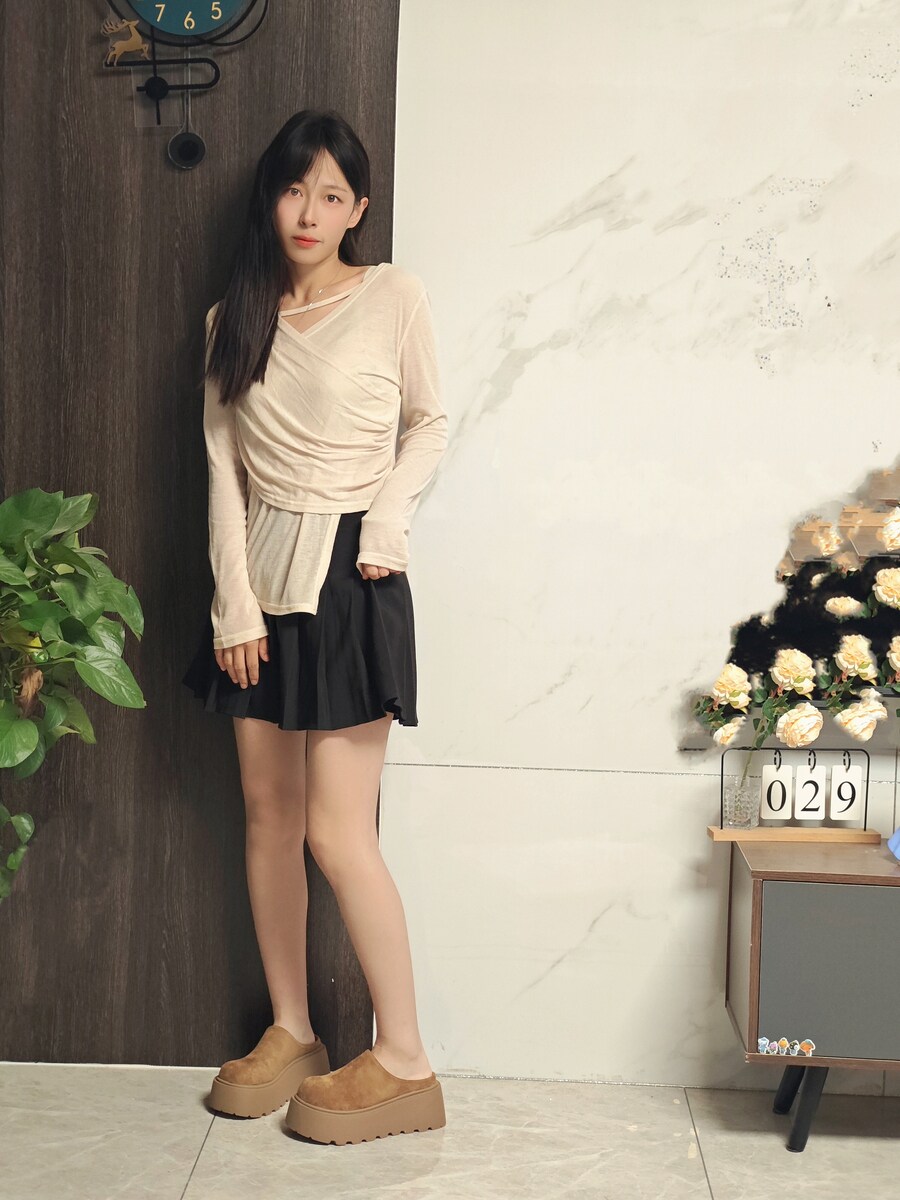 cvrv勃肯包头半拖鞋：7.5cm松糕底的春日慵懒显高美学