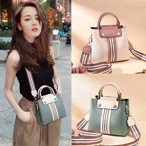 Small bag women 2020 new fashion fashion large capacity soft leather shoulder shoulder bag ins womens versatile Hand bag