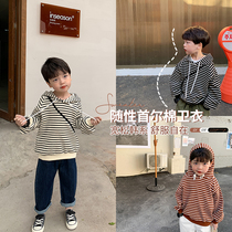 Yuanyuanjia 2021 early spring new boy handsome tide childrens clothing childrens sweater hooded baby coat stripes