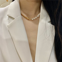Left ear) Pearl stitching necklace European and American simple metal wind 14K twist chain advanced commuter choker