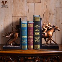 European retro horse racing book by book stand book holder Book holder Creative study bookcase frame Home decoration ornaments