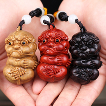 Indian small leaf Rosewood green sandalwood ebony hand hand piece men and women to play a small Cute Beast pendant