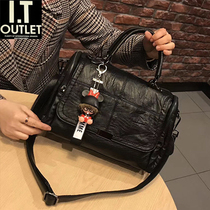 Shoulder bag large capacity Womens soft leather retro fashion trend crossbody bag Hong Kong style goddess tote bag leather womens bag