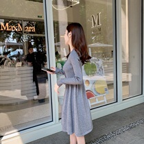Sweater dress long autumn and winter dress Korean new female high waist V-neck pullover long short base knitted dress