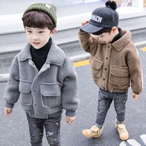 Boy coat 2021 new foreign style plus velvet clothes boys handsome small and small children lamb wool autumn winter tide