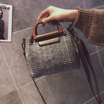 Casual Exploits Bag for women 202100 hitch satchel satchel fashion handbag Bucket Bag Girl Bag Single Shoulder Tide