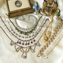 Western antique vintage necklace European and American retro crystal lock bone chain neck chain long chain 100 lap choker