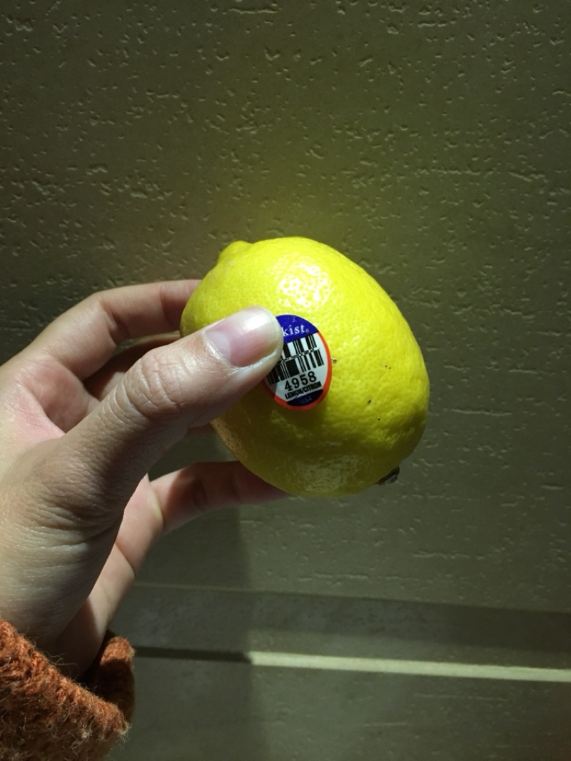 美国进口 Sunkist 新奇士柠檬 12个大果 单果 100-130g 淘宝优惠券折后¥29.9包邮(¥39.9-10)