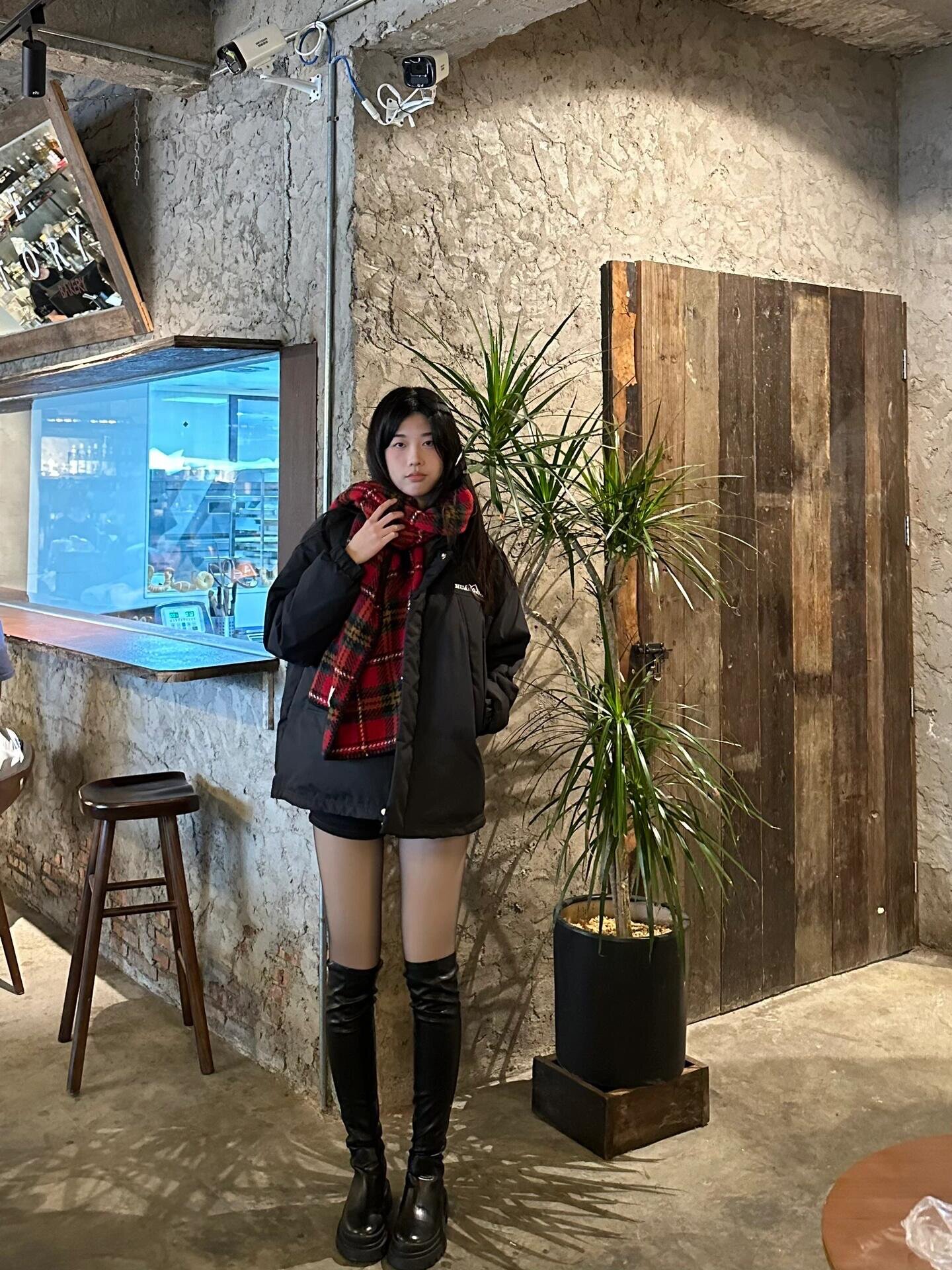 小野和子冬季黑丝光腿神器 加绒双层设计保暖不臃肿 替换装方便实用