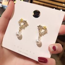 New 925 silver needle flower earrings feminine temperament Korean personality wild petal pearl micro-inlaid girl earrings