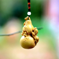 Boxwood carved crafts mens hand-held play pieces small gourd pendant text play cat pendant Fluke