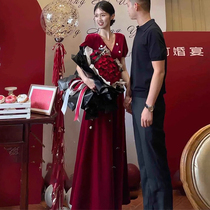 Toast bride wine red elegant temperament V-collar velvet French retro out of the cabinet banquet daily wear dress