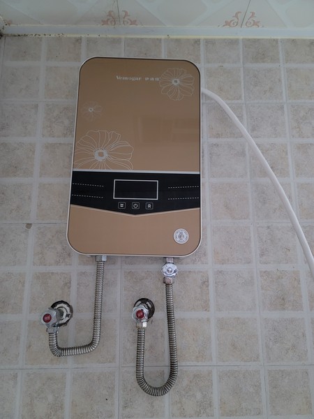 伊沐佳MGY-T198即热式电热水器