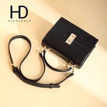 HEANEDUCK high-end niche bag female 2020 new black bag female texture fashion messenger female bag