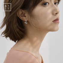 Mrs. Shen S925 sterling silver Japanese and Korean temperament elegant synthetic pearl ball earrings ladies fashion Winter earrings