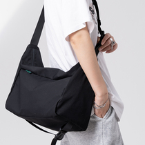 2021 new casual shoulder shoulder bag fashion trend backpack men and women Joker light canvas messenger bag satchel bag