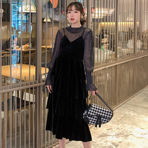 Pregnant women autumn dress Korean gold velvet dress two-piece set 2021 New Korean version large sling cake skirt set