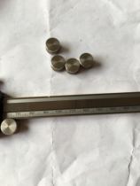 Original dress Japan Sanfeng with table calliper 0-150 200300m m rollers to guarantee original fit for use