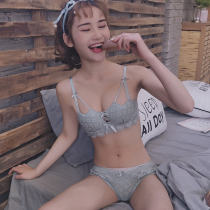 Sexy lace upper support small chest bra Sweet girl half cup gathered bra thickened flat chest underwear women without rims