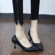 Hong Kong pointed midway with single shoe woman 2022 new soft leather high heel shoe light mouth black fine heel catwalk with working shoes