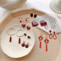 Autumn retro red earrings womens 2020 new fashion net red Korean temperament personality simple wild earrings earrings